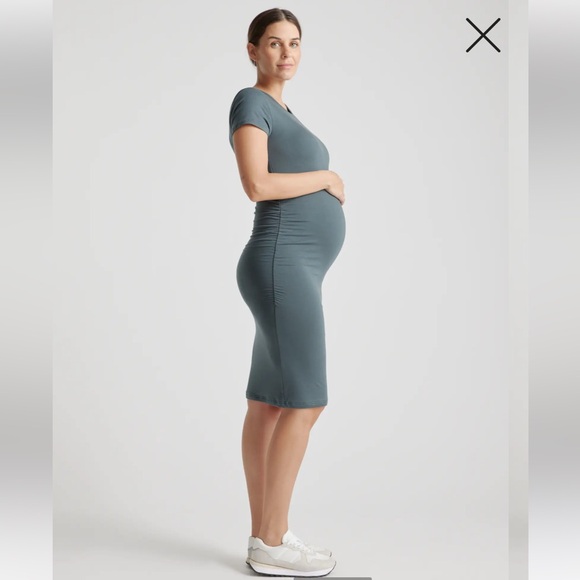 NWOT  Quince Jersey Maternity Ruched Dress - Picture 2 of 8